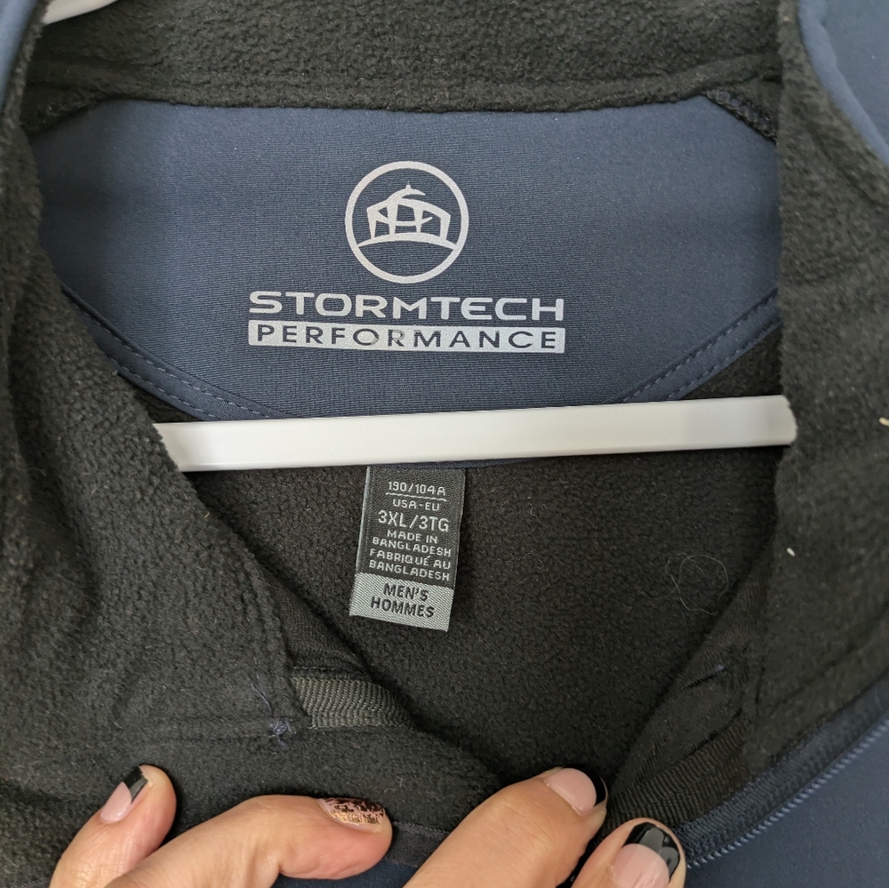 Stormtech Performance Navy and Black Jacket with … - image 5